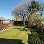 Coastal Retreat 度假居 斯卡伯勒