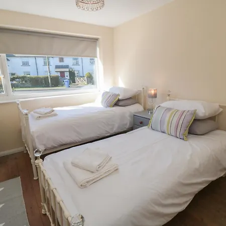 Coastal Retreat בית נופש